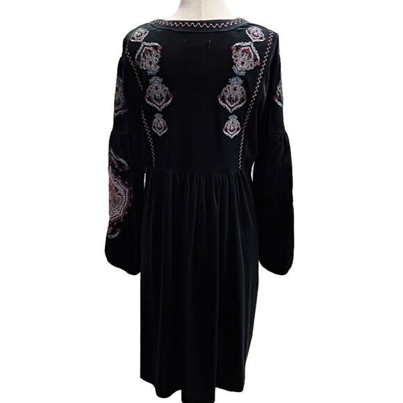 Chelsea & Theodore Shift Dress Womens Medium Green Velvet Embroidered Tassel - Picture 4 of 8